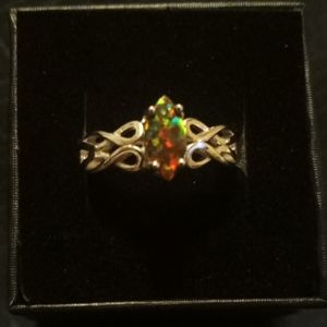 925 stunning fire opal ring
